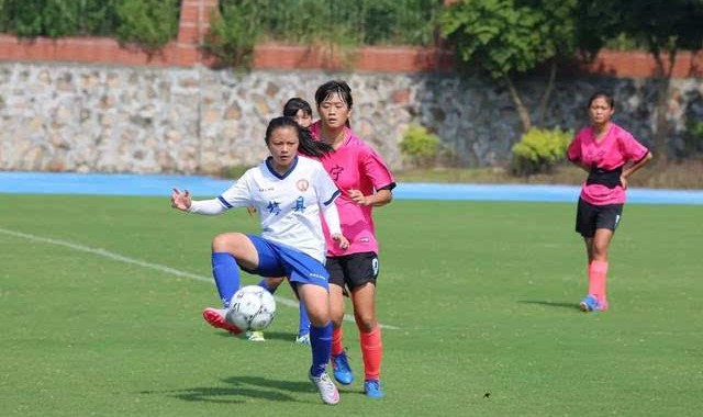  里昂女足提前锁定联赛冠军头衔  